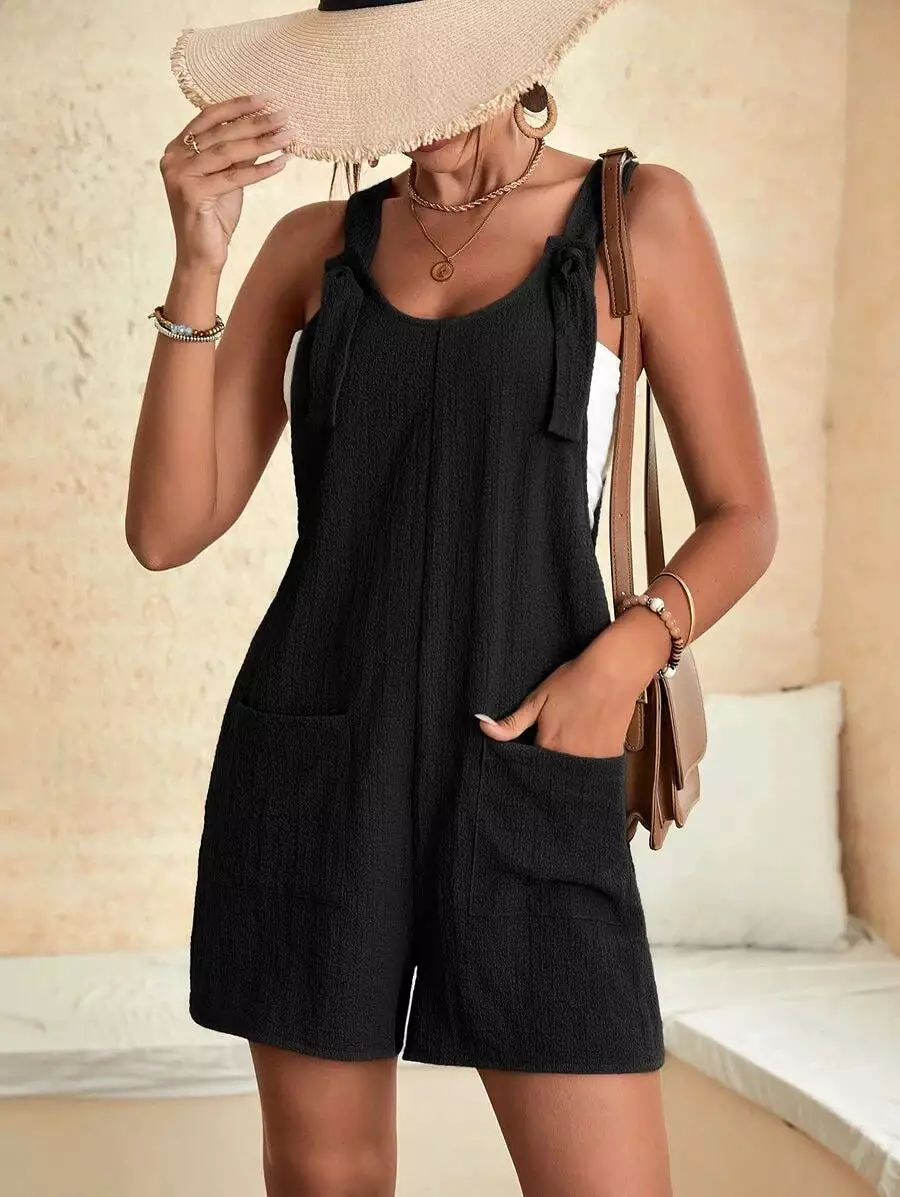 BLACK POCKET ROMPER