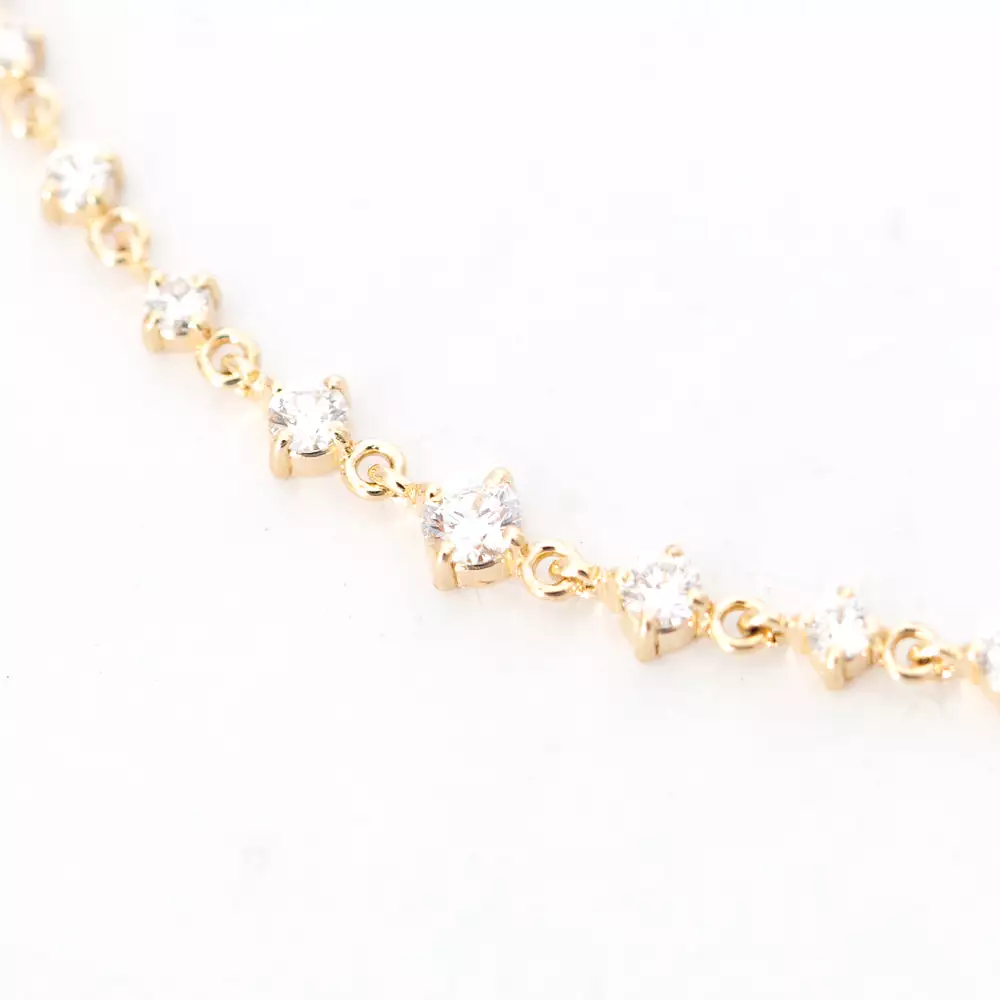 Graduated Linked Prong Diamond Bolo Bracelet