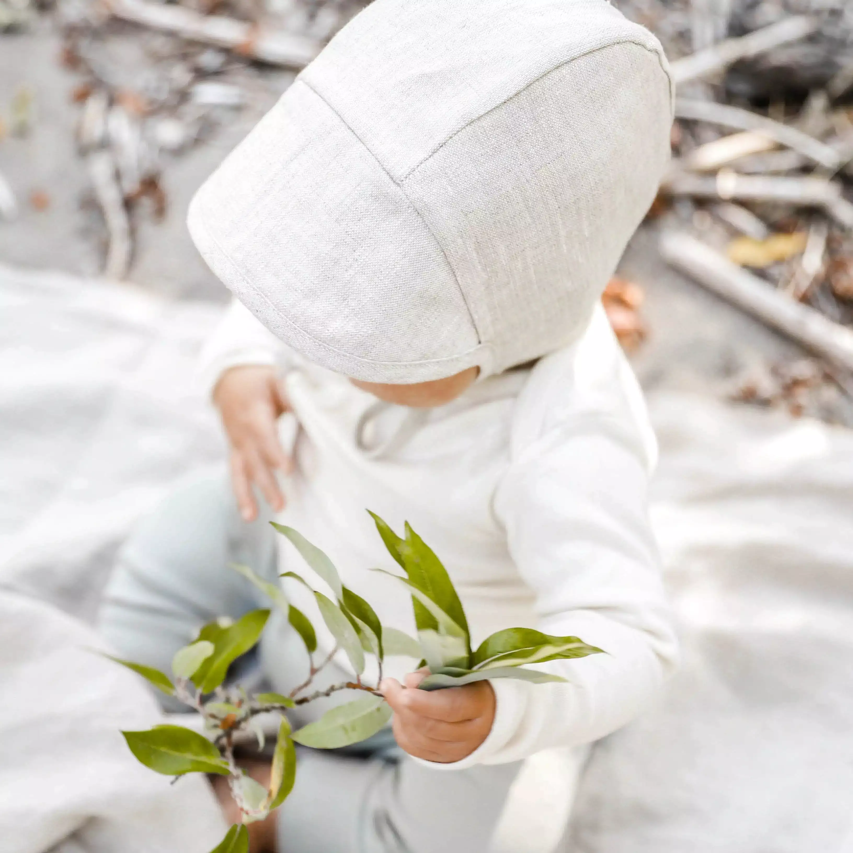 Linen Brimmed Bonnet with Cotton Lining // Sand