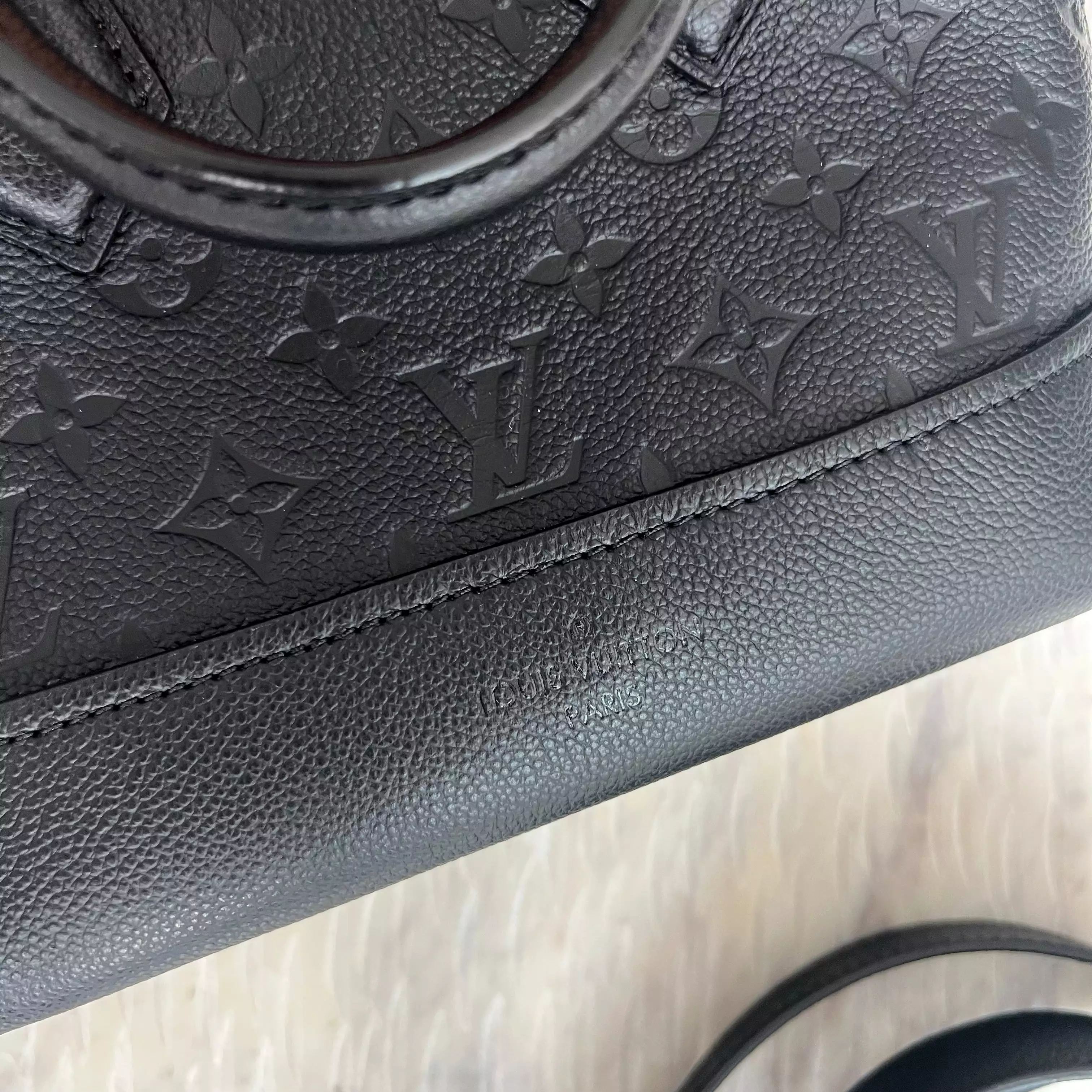 Louis Vuitton Neo Alma BB Bag