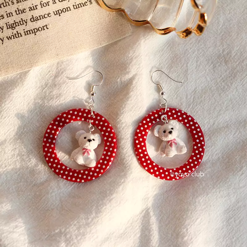 RETRO POINT BEAR EARRINGS BY14008