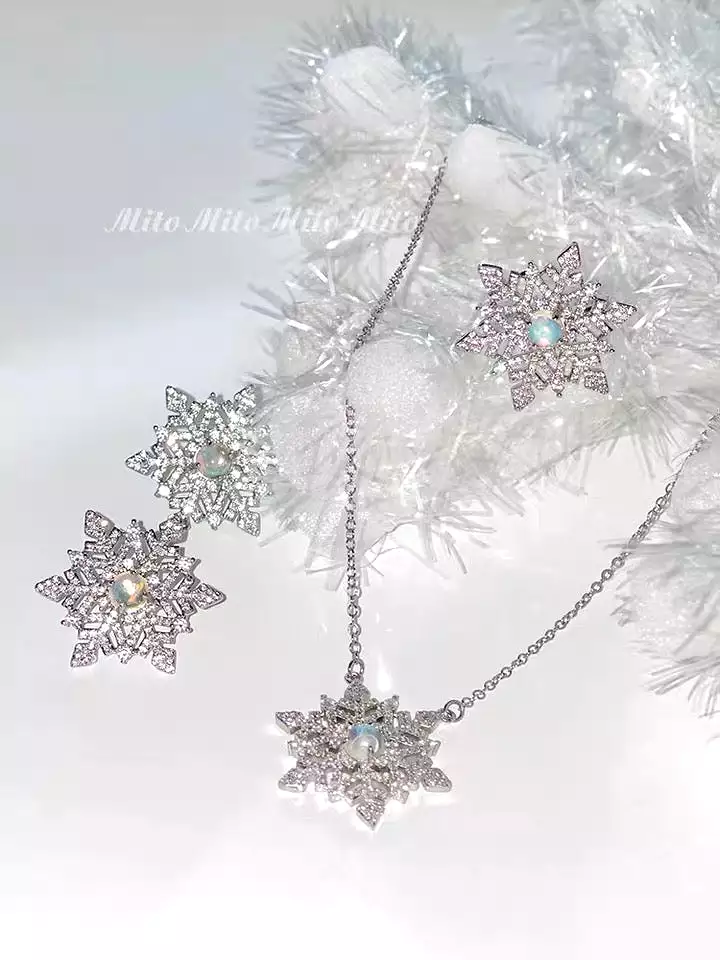 Snow night snowflakes earrings /necklace / ring