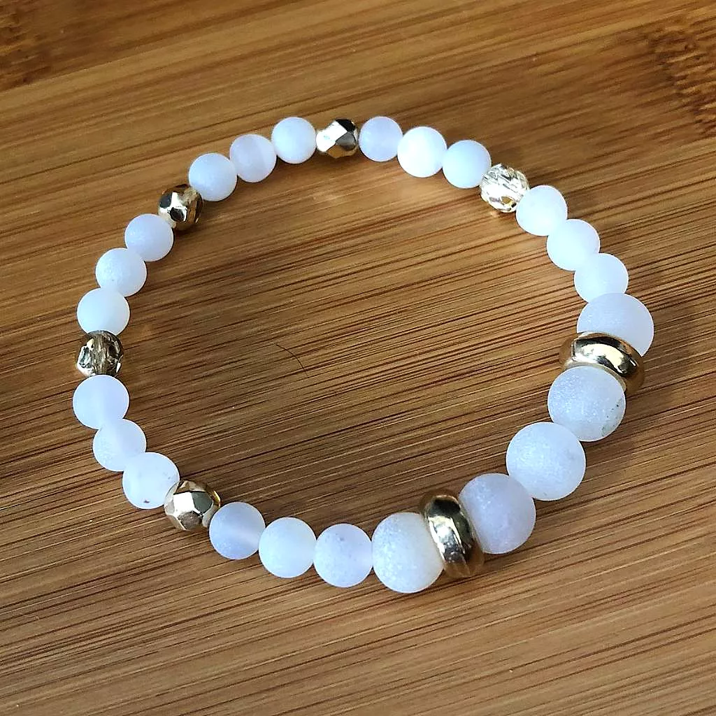 White Matte Agate and Gold Beaded Bracelet