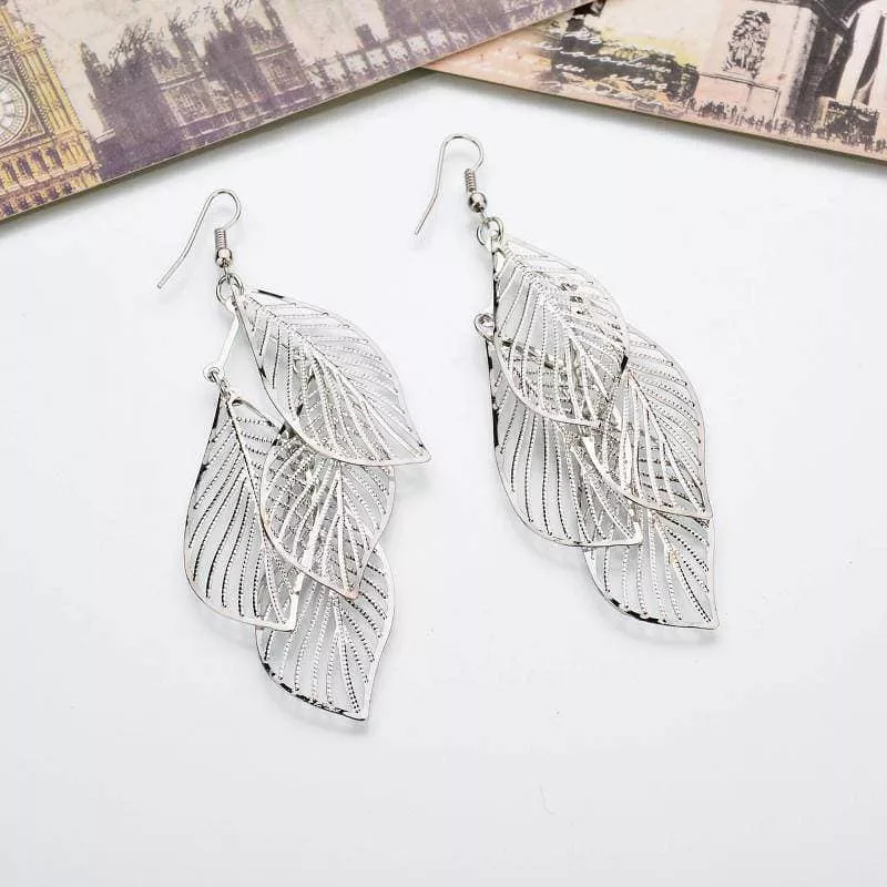 Women's Simple Leaves Earrings